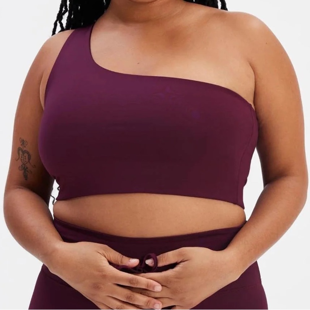 Girlfriend Collective - Bianca One Shoulder Bra (Purple/Plum)